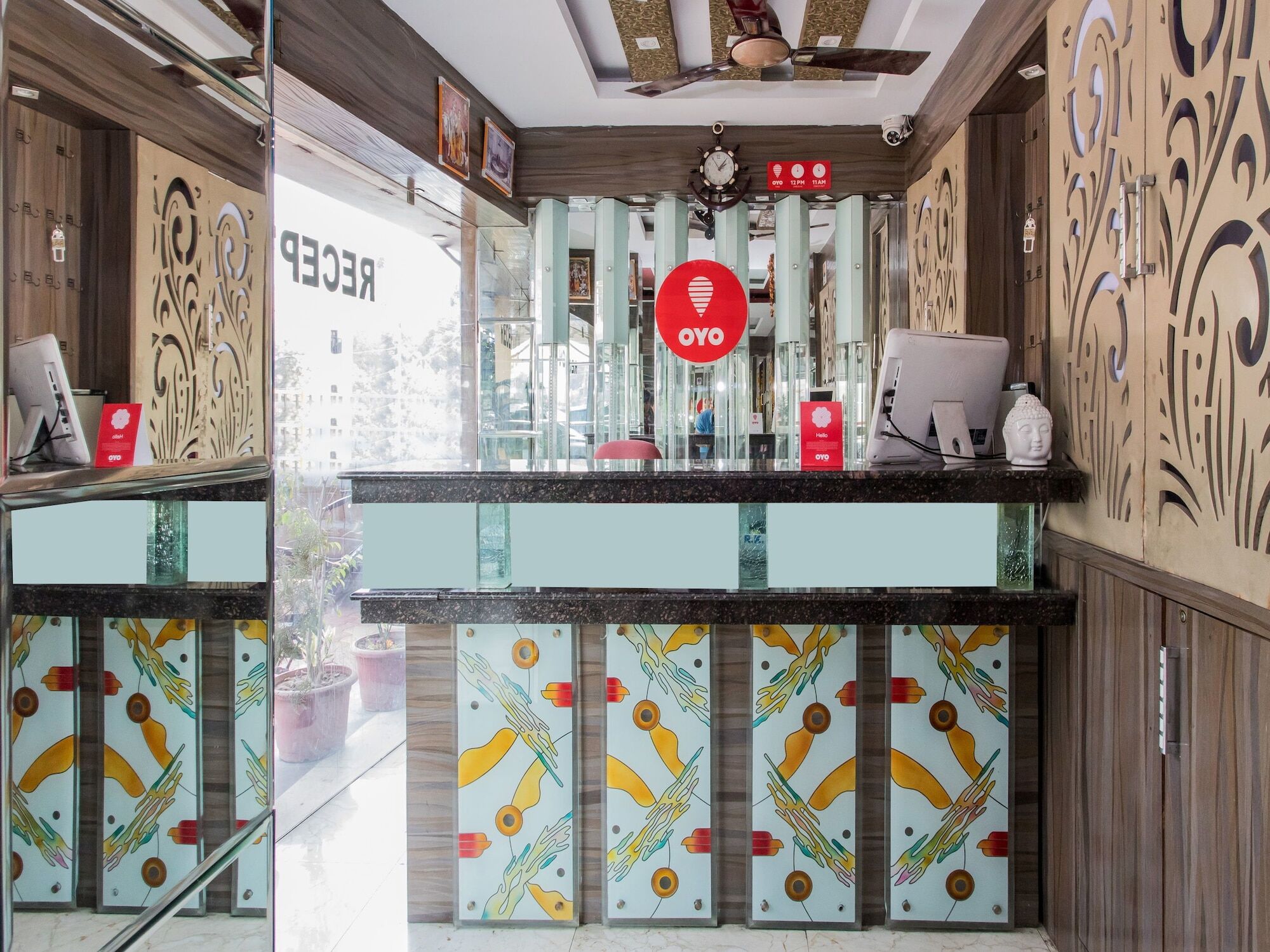 Vaccinated Staff - Oyo 13191 Hotel Atlas Palace Ujjain Exterior photo